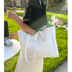 New White Fashion Casual Lingge Shoulder Small Square Bag Shoulder Strap Letter Printing Cross Body Women's Bag